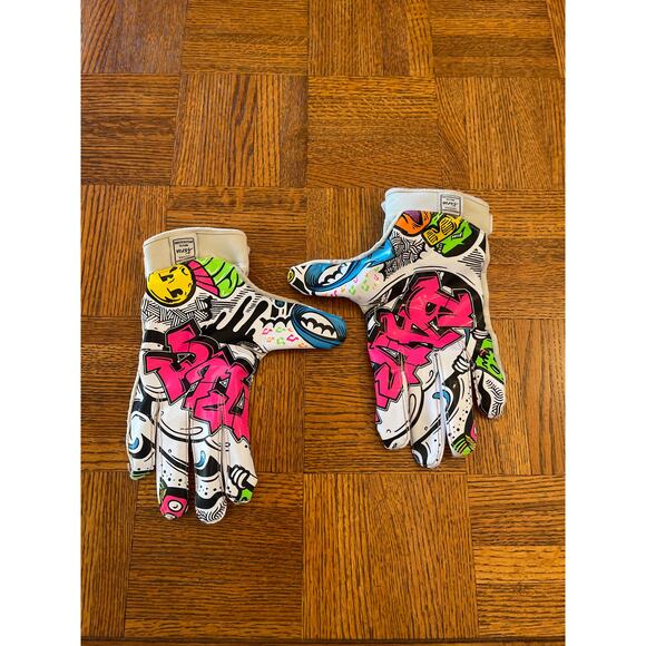 BATTLE football gloves receiver - Picture 1 of 4